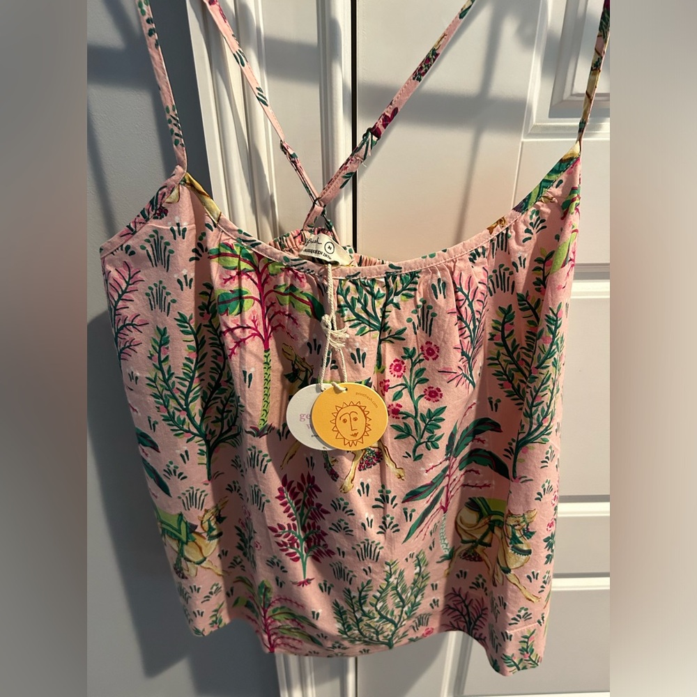 Printfresh cami set with cropped pants. Pink Camels Courtyard size Medium - Picture 2 of 12